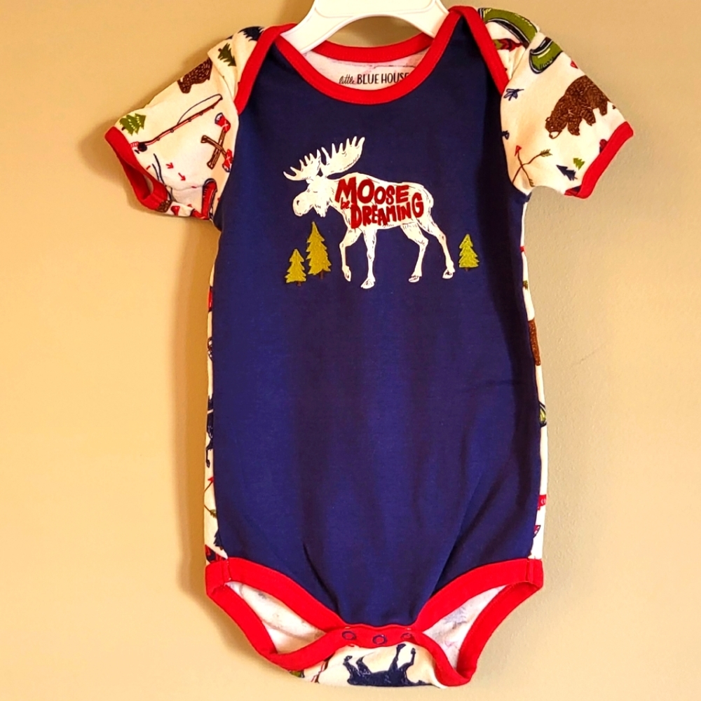 Little Blue House "Moose be Dreaming" short sleeved onesie/bodysuit